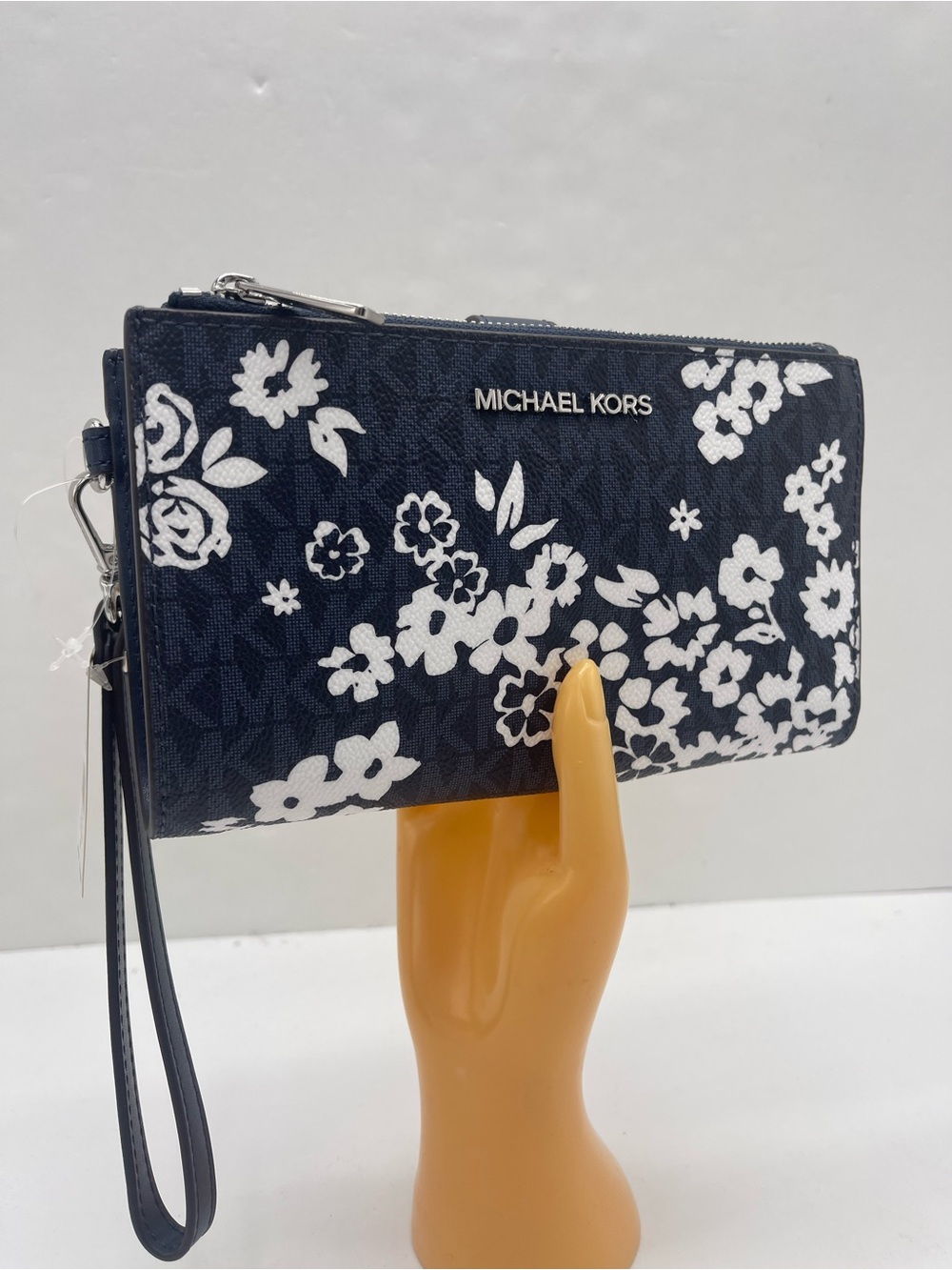 MICHAEL KORS Jet Set Travel Lg Double Zip Printed Signature Logo Wristlet Wallet - Picture 7 of 16